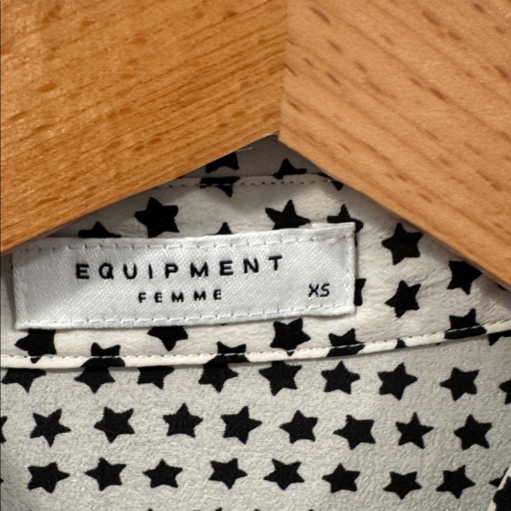 Equipment White Sleeveless Blouse with Black Star Pattern - Picture 3 of 6